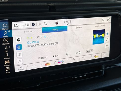 New 2025 Jeep Gladiator Rubicon image 17