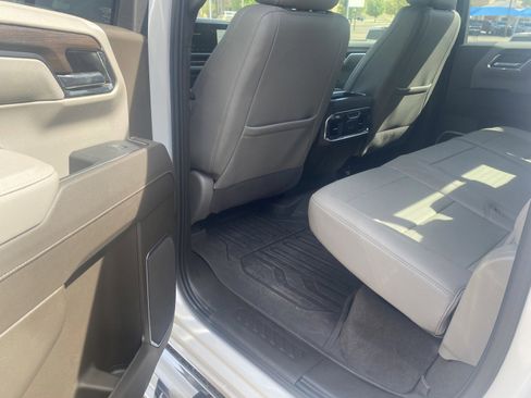 Used 2023 GMC Sierra 1500 SLT AWD/4WD image 10