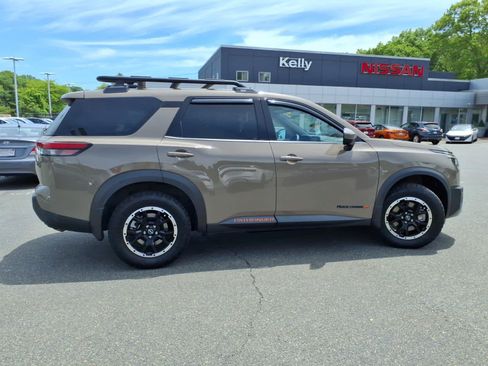 Certified 2024 Nissan Pathfinder Rock Creek AWD/4WD image 4