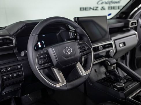 Used 2026 Toyota 4Runner Limited AWD/4WD image 21