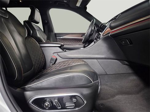 Used 2022 Jeep Grand Cherokee Summit image 14