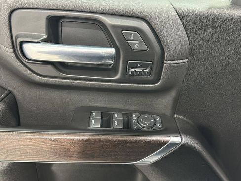 Used 2022 GMC Sierra 3500 Denali image 22