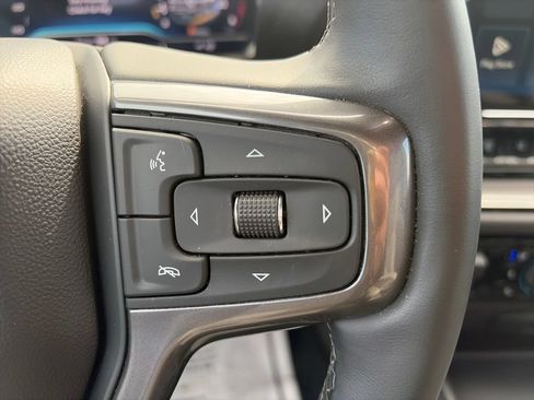 Used 2025 Chevrolet Silverado 2500 ZR2 w/ Technology Package AWD/4WD image 13