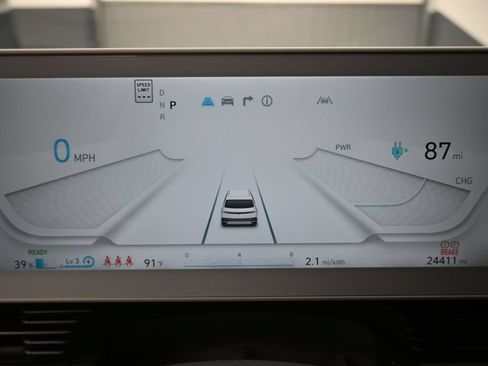 Used 2024 Hyundai Ioniq 5 SE RWD image 38