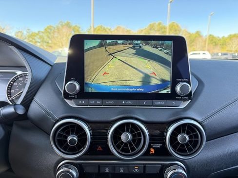 Used 2025 Nissan Sentra SV image 19