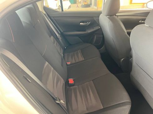 Certified 2023 Nissan Sentra SR FWD image 13
