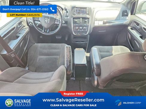 Used 2019 Dodge Grand Caravan SE FWD image 11