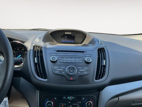 Used 2017 Ford Escape SE AWD/4WD image 15