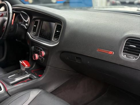 Used 2018 Dodge Charger R/T RWD image 28