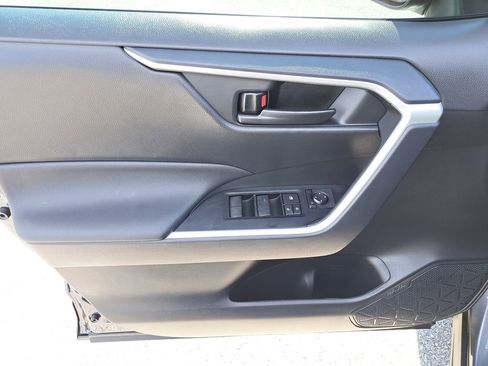 Used 2025 Toyota RAV4 LE image 13