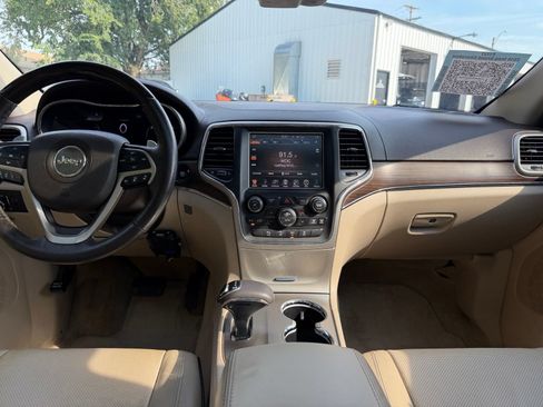 Used 2014 Jeep Grand Cherokee Overland w/ Advanced Technology Group AWD/4WD image 18