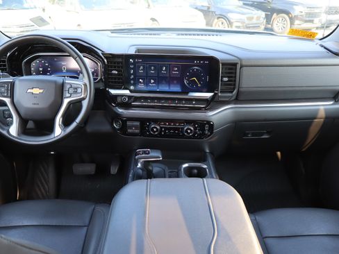 Used 2024 Chevrolet Silverado 1500 LTZ w/ Z71 Off-Road Package AWD/4WD image 17