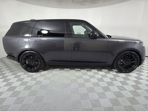 New 2026 Land Rover Range Rover Long Wheelbase SE image 6