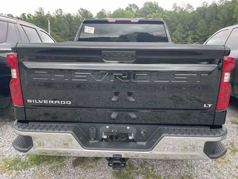 Used 2024 Chevrolet Silverado 1500 LT AWD/4WD image 9