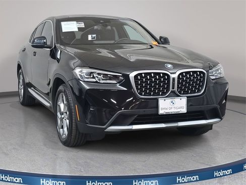 Used 2024 BMW X4 xDrive30i w/ Parking Assistance Package image 3