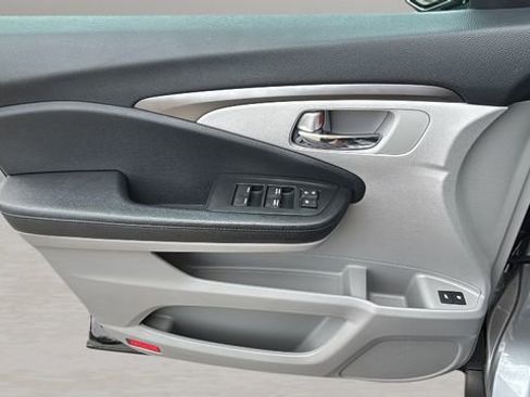 Used 2017 Honda Pilot EX-L image 14