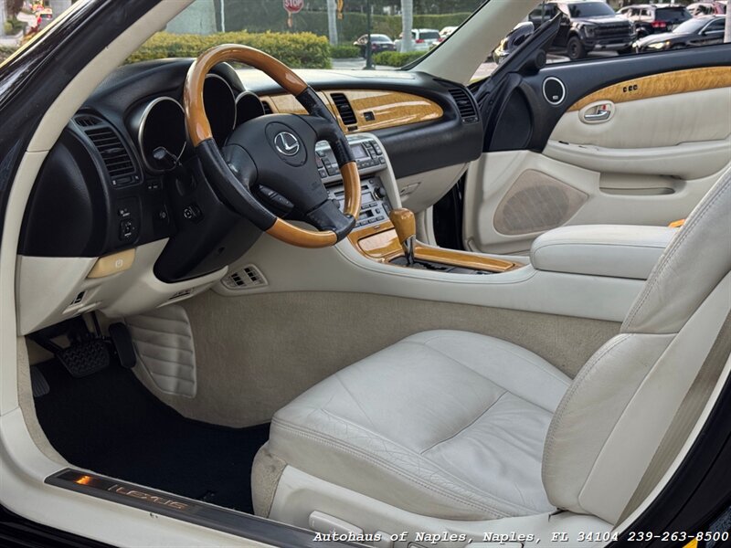 Used 2002 Lexus SC 430 Convertible RWD image 32