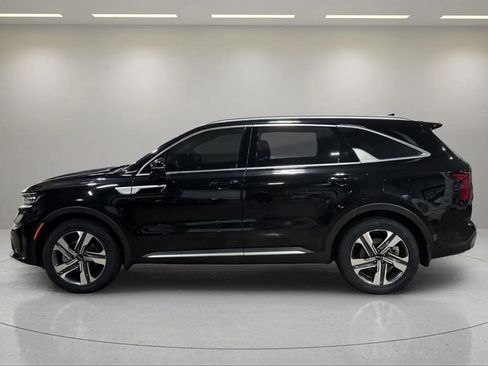Used 2023 Kia Sorento SX Prestige image 16
