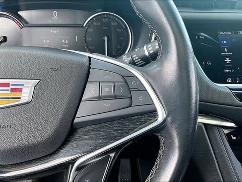 Used 2022 Cadillac XT5 Premium Luxury FWD image 12