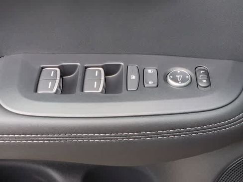 Used 2025 Acura ADX FWD image 41