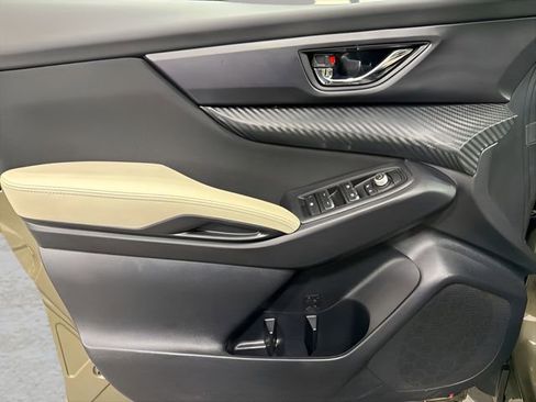 Used 2025 Subaru Ascent Premium image 10