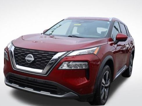 Used 2023 Nissan Rogue SV image 5