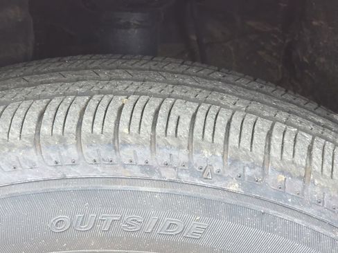 Certified 2025 Subaru Ascent Premium AWD/4WD image 30