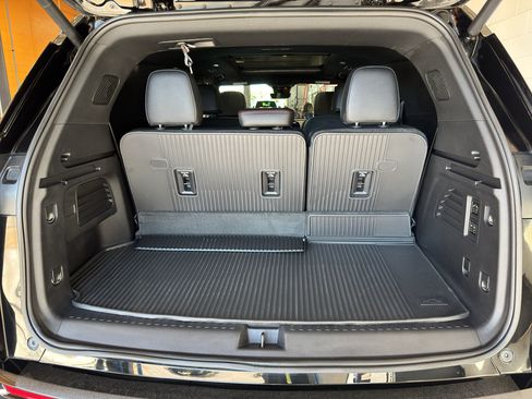 Used 2026 Chevrolet Traverse RS w/ LPO, Floor Liner Package AWD/4WD image 21