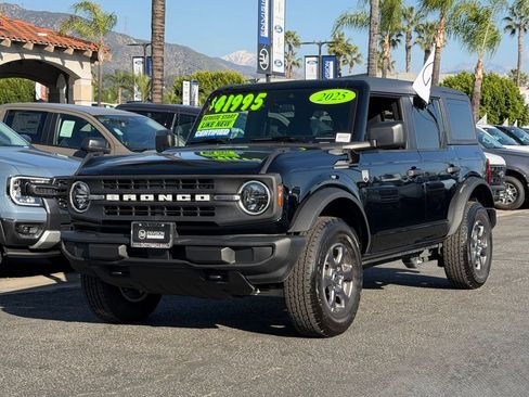 Certified 2025 Ford Bronco Big Bend image 3
