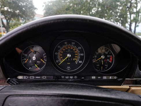 Used 1988 Mercedes-Benz 560 SL image 22
