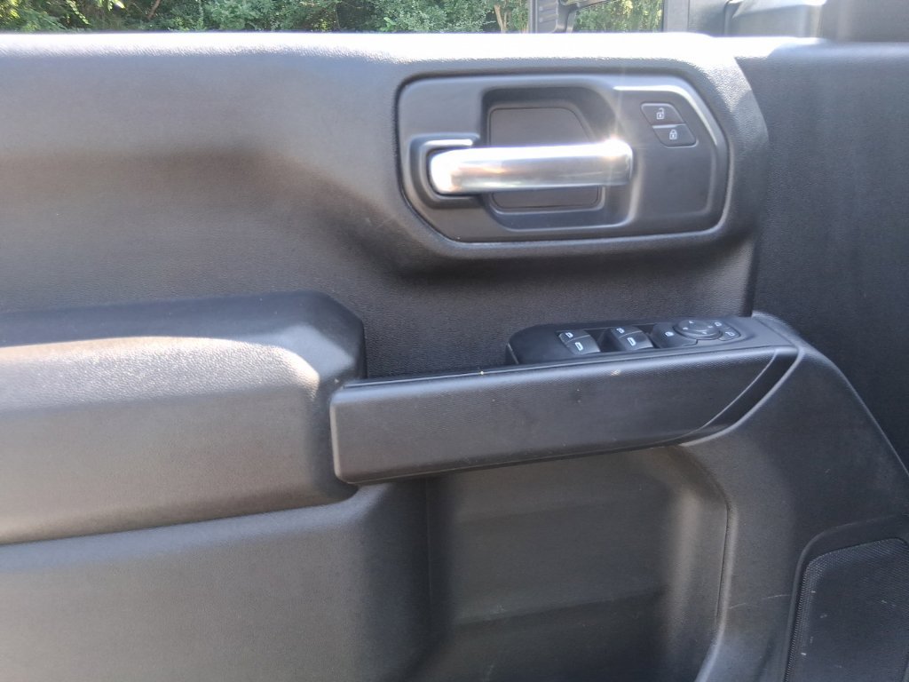 Used 2024 GMC Sierra 2500 Pro w/ Convenience Package AWD/4WD image 9