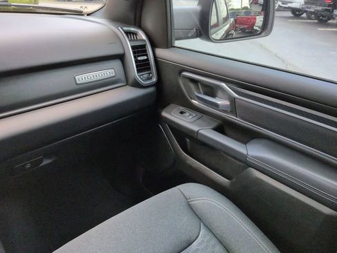 Used 2025 RAM 1500 Big Horn AWD/4WD image 18