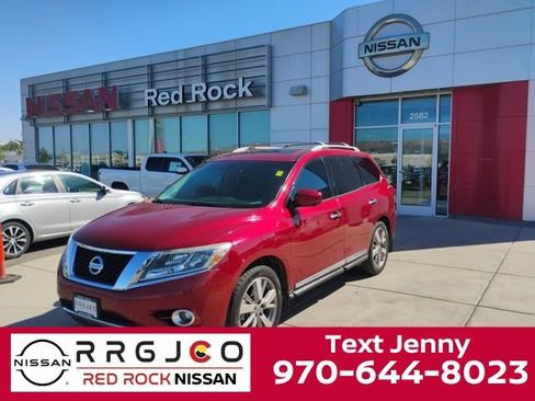 Used 2016 Nissan Pathfinder Platinum w/ Family Entertainment Package AWD/4WD image 1