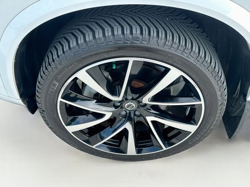 Used 2018 Volvo XC90 T6 Momentum w/ Convenience Package AWD/4WD image 33