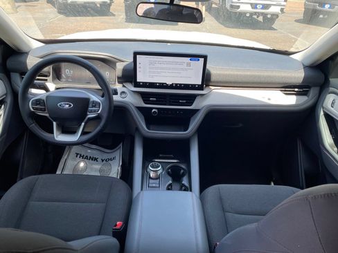 Used 2025 Ford Explorer Active RWD image 27