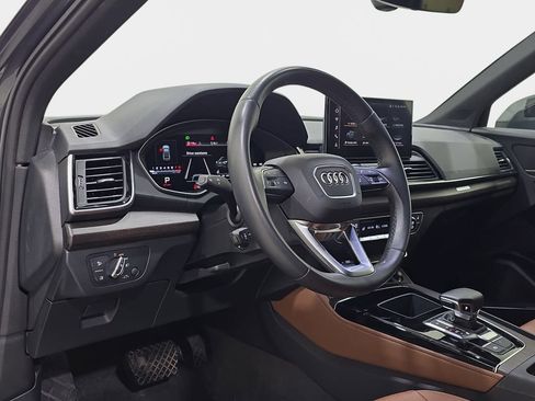 Used 2023 Audi Q5 2.0T Premium Plus w/ Premium Plus Package AWD/4WD image 17