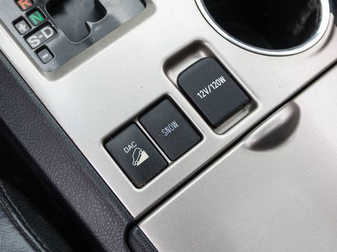 Used 2013 Toyota Highlander SE AWD/4WD image 27