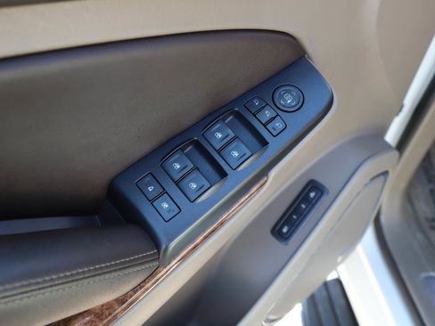 Used 2015 Chevrolet Tahoe LTZ AWD/4WD image 21