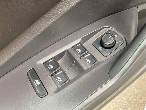 Used 2019 Volkswagen Jetta R-Line image 13