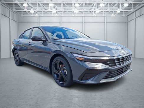 New 2026 Hyundai Elantra SEL Sport Premium FWD image 4