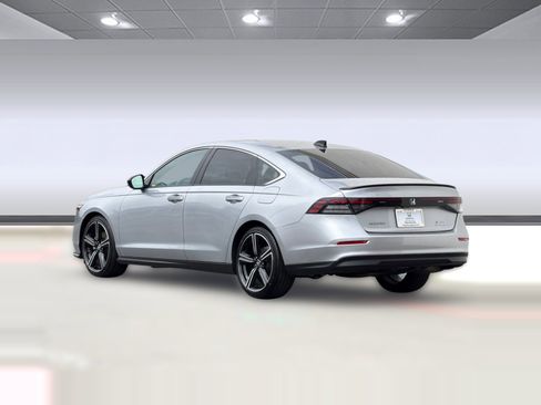 Certified 2025 Honda Accord Sport image 3