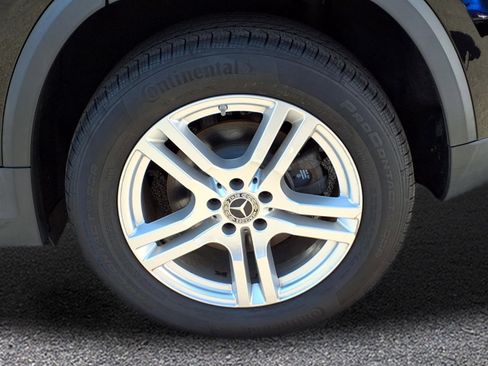 Certified 2021 Mercedes-Benz GLA 250 4MATIC image 9