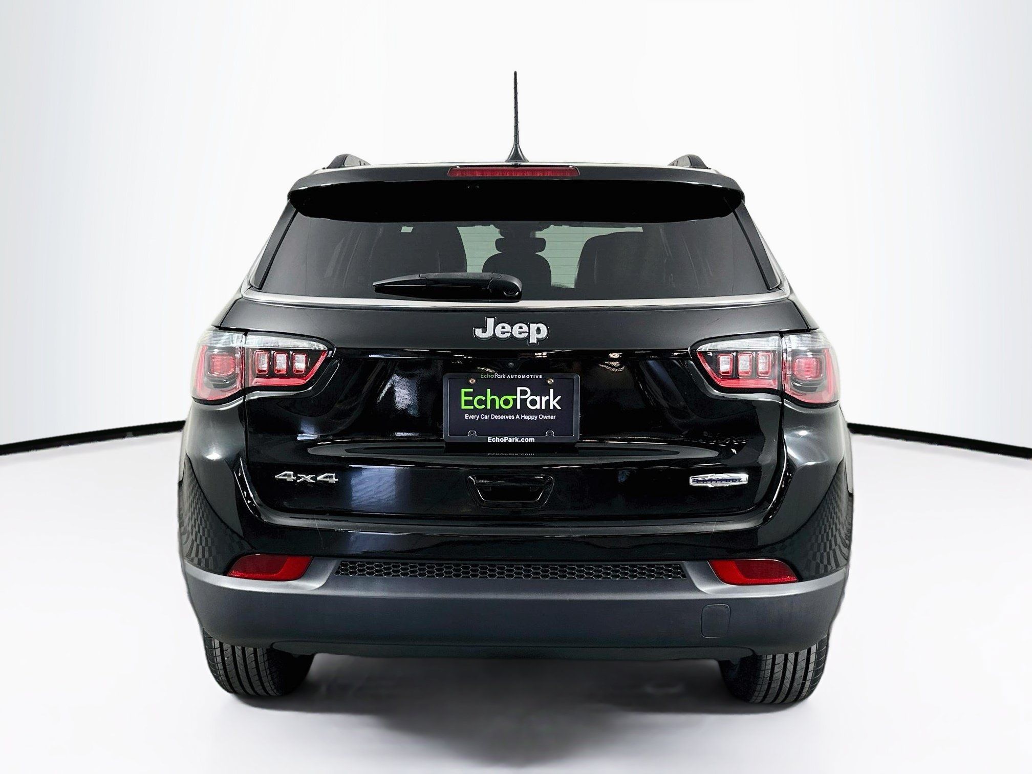 Used 2023 Jeep Compass Latitude AWD/4WD image 7