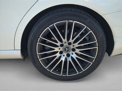 Used 2022 Mercedes-Benz C 300 Sedan image 5