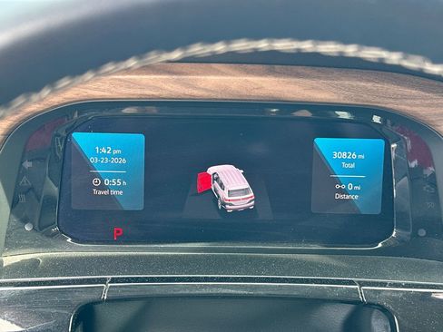 Used 2025 Volkswagen Atlas SE image 20