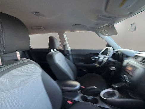 Used 2017 Kia Soul + w/ Designer's Package image 26