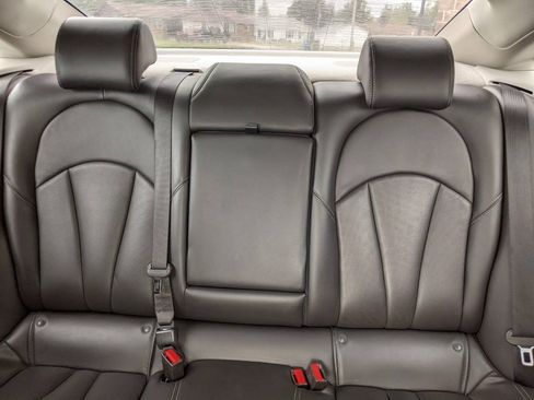 Used 2017 Buick LaCrosse Essence FWD image 20