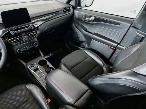 Certified 2025 Ford Escape ST-Line FWD image 11