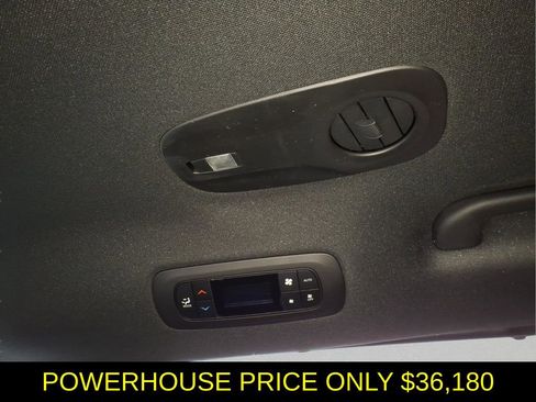 New 2026 Chrysler Pacifica Select image 13