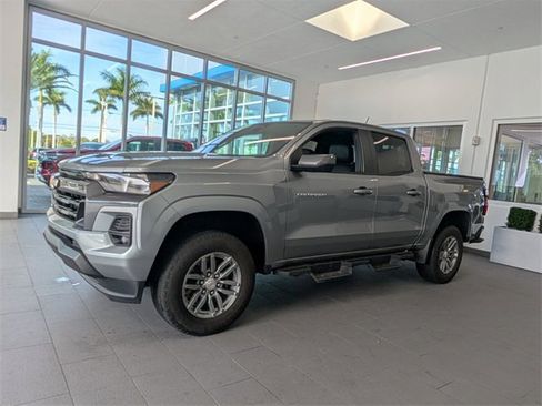 Used 2023 Chevrolet Colorado LT w/ LT Convenience Package image 3